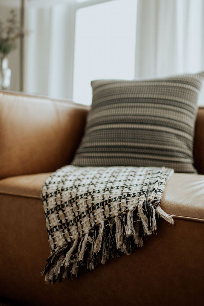 What is a Throw Blanket?