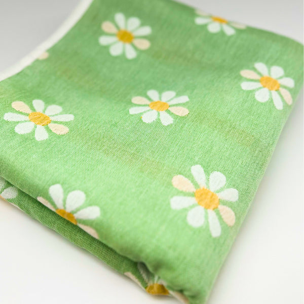 Green and White Baby Blanket with Daisies | 100% Cotton | 6-Layer | 35.5" x 39.5"