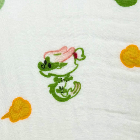 Manta versátil para bebé, color blanco con dragones verdes | 100 % algodón | 109 x 109 cm