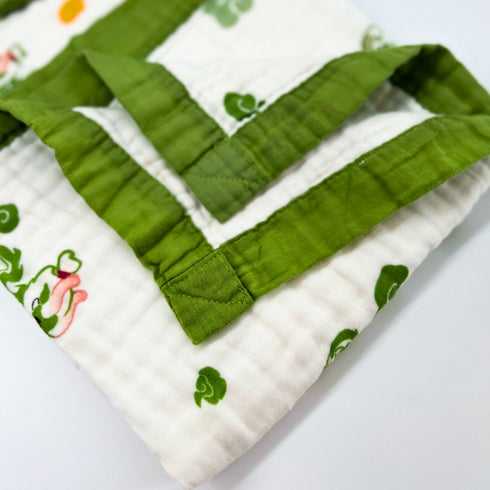 Manta versátil para bebé, color blanco con dragones verdes | 100 % algodón | 109 x 109 cm