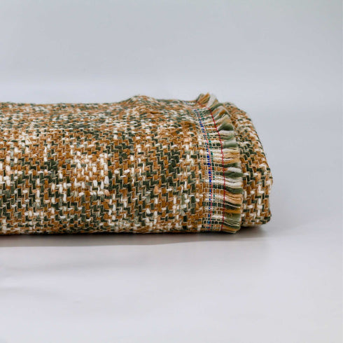 Manta beige multicolor de 58" x 70" con flecos de +1.5"