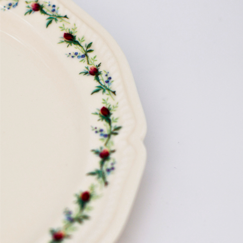 8" White Plate with Rose and Leaf Pattern