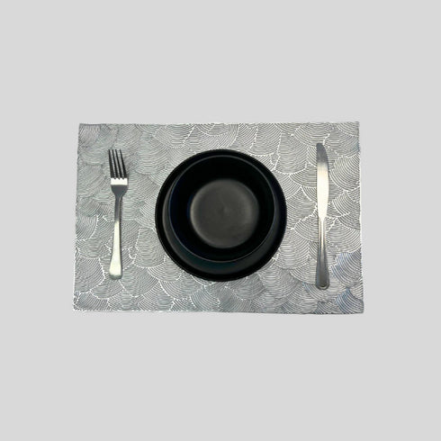 Plastic Placemats - Wave Design (Set of 6)